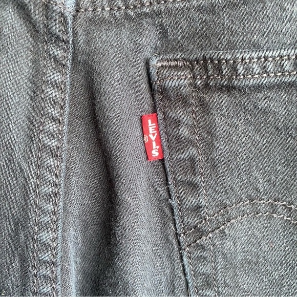 Levi's Wedgie Fit Button Fly Black Distressed Premium Jeans Size 28 - Picture 11 of 16